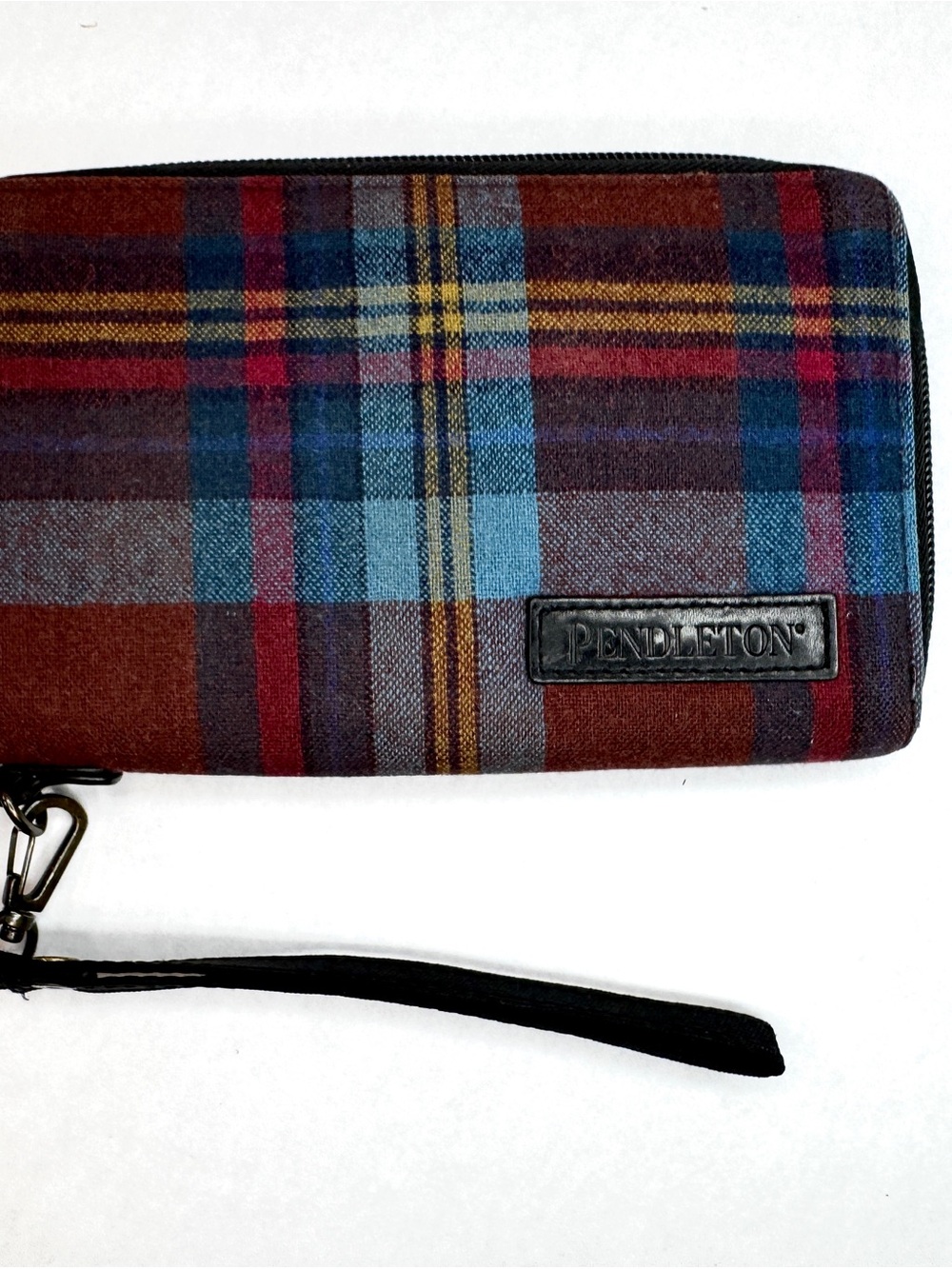 Pendleton Plaid Zip Around Travel Wallet / Wristlet Organizer